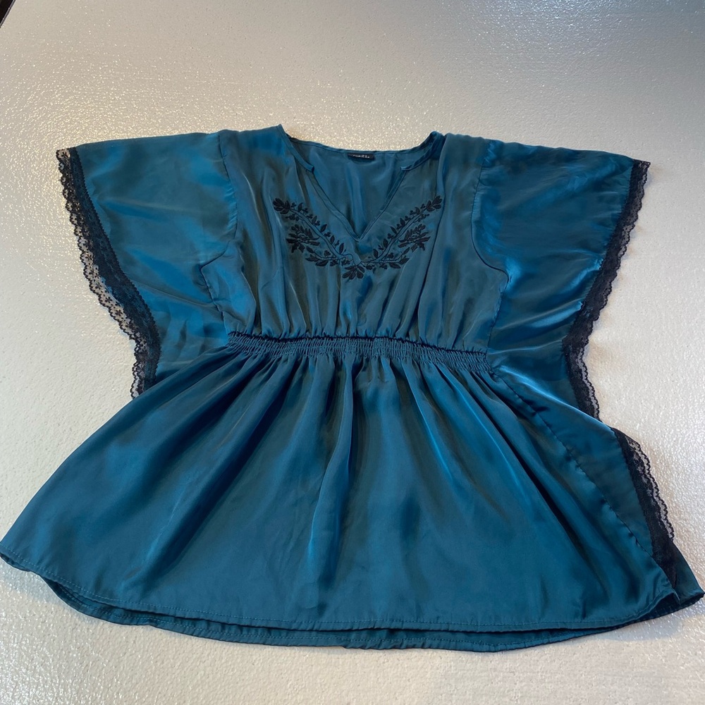 Rue21 Blue Tunic with Black Lace Trim